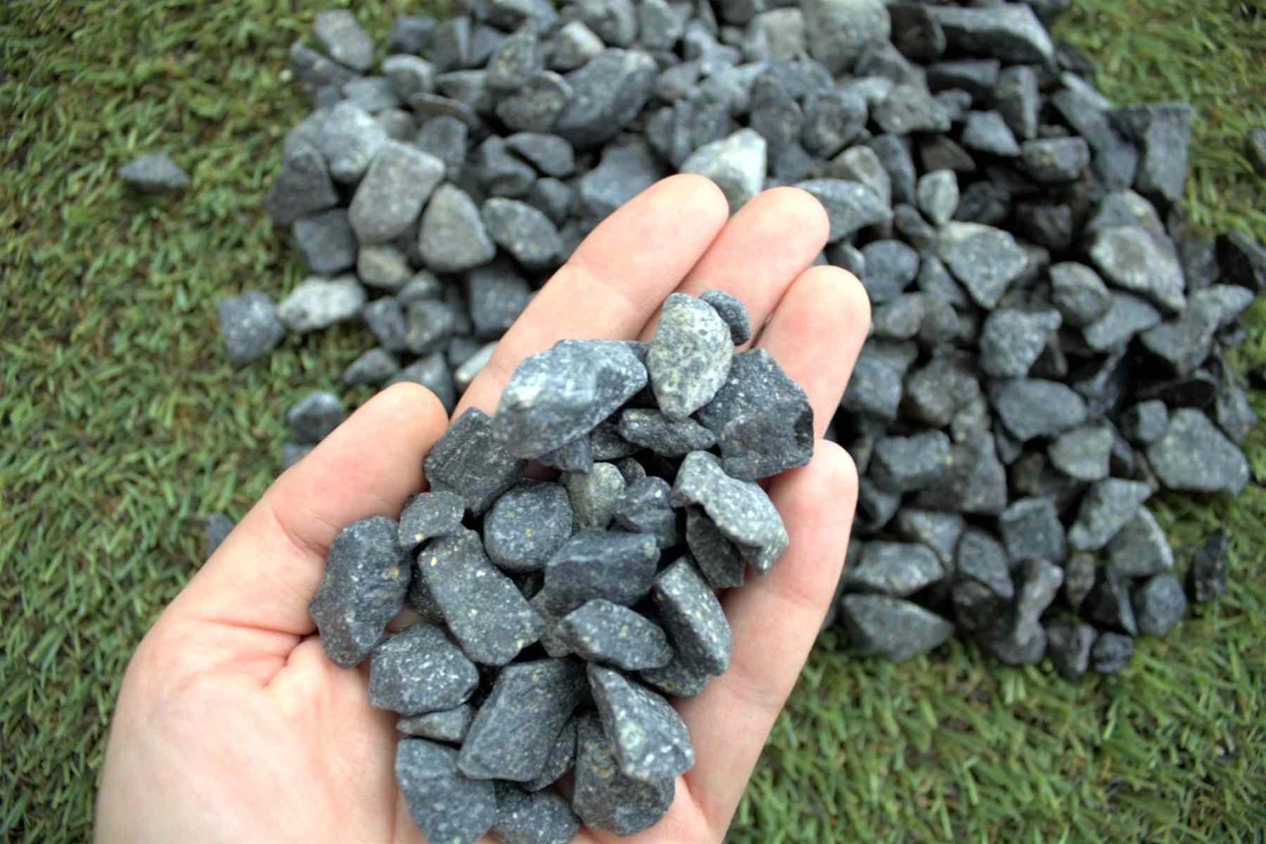 DOLOMİT TAŞI GRİ 6-10 cm 5 KG DOĞAL DEKORASYON TAŞI